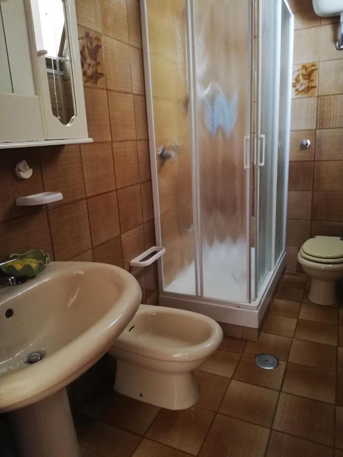 チェターラCasa Adelegigiアパートメント エクステリア 写真